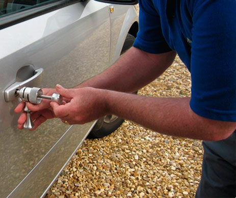 Вскрытие замков в Любани